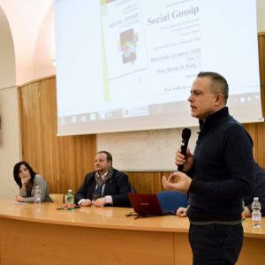 Presentazione del libro “Social Gossip” di Cava e Pira