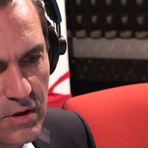 Il sindaco Luigi de Magistris ospite a Radio F2