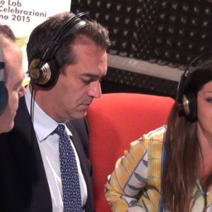 Il sindaco Luigi de Magistris ospite a Radio F2